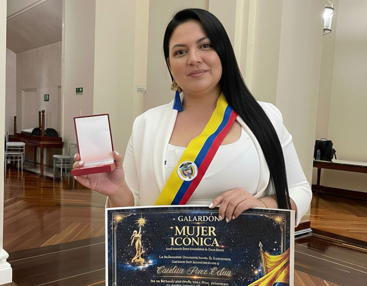 ¡Portada Carito Ochoa! ¡Galardón Mujer Icónica, otorgado a la periodista y gestora de contenidos!